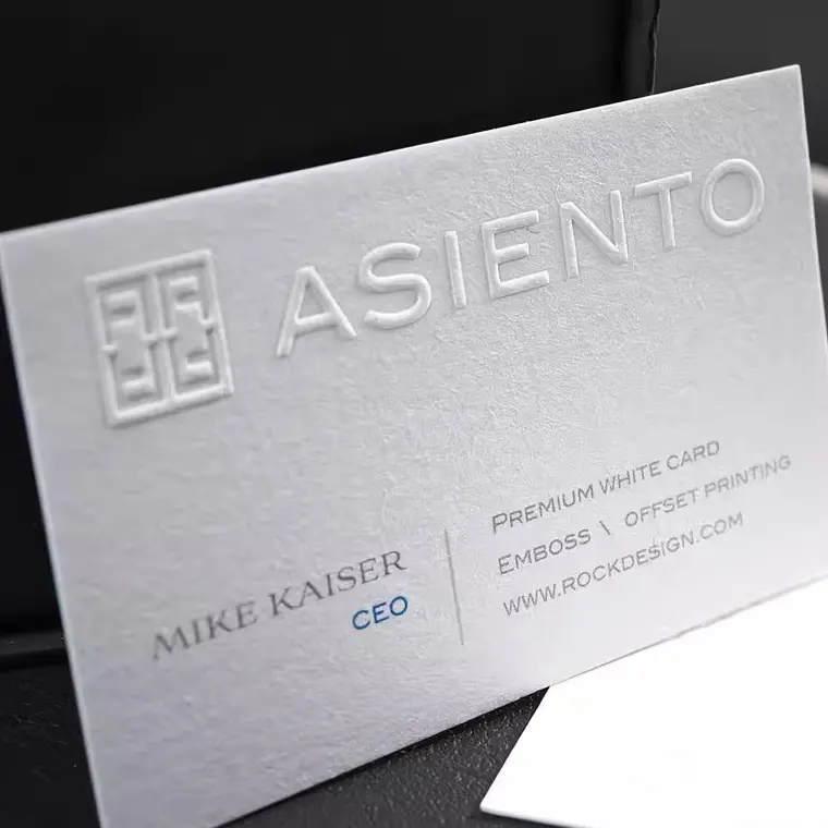 Tarjetas Corporativas con logo repujado en alto relieve2 Tarjetas Corporativas con logo repujado en alto relieve